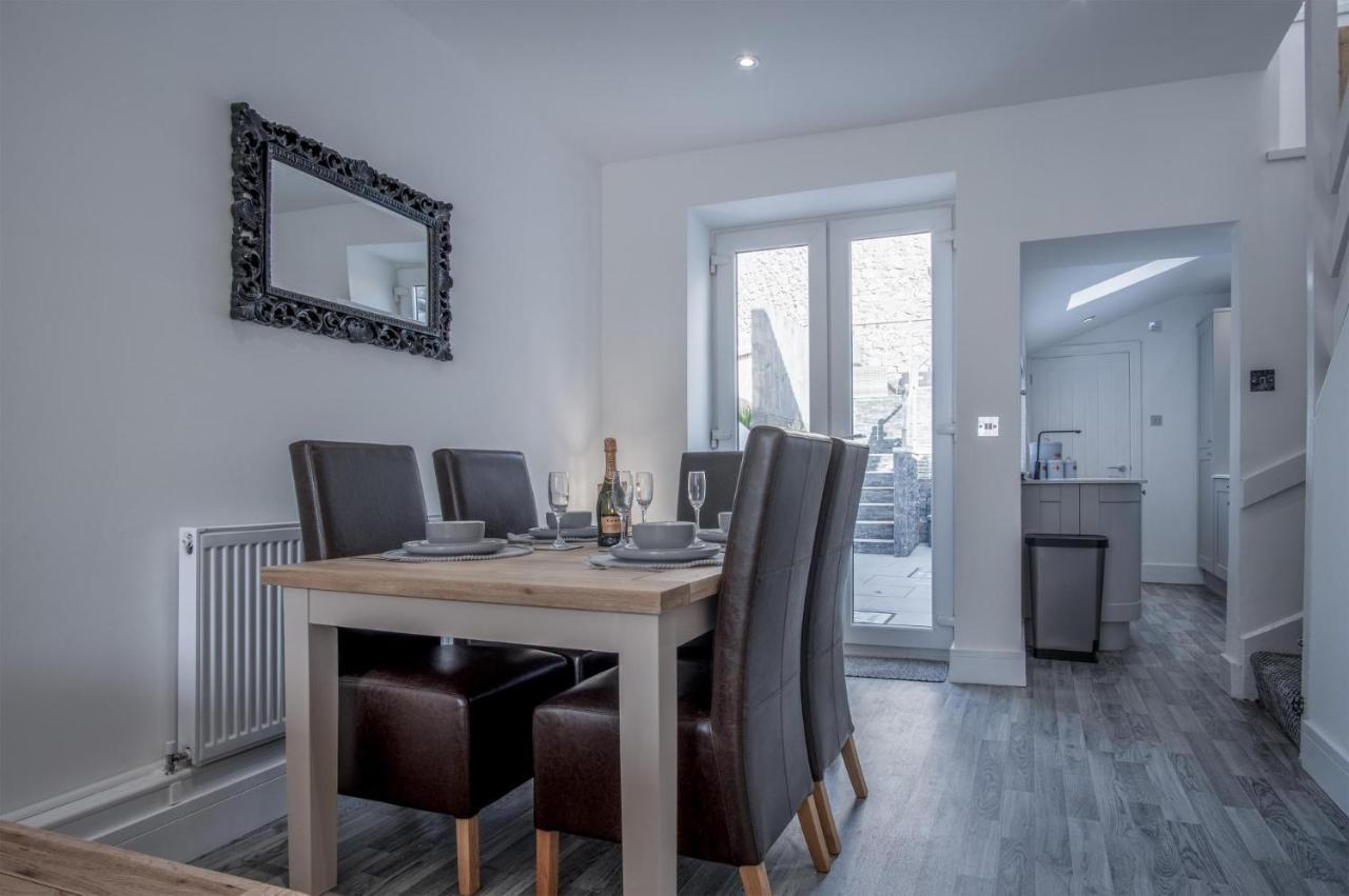 Hawtree Cottage - 2 Bedroom Cottage - Tenby Extérieur photo